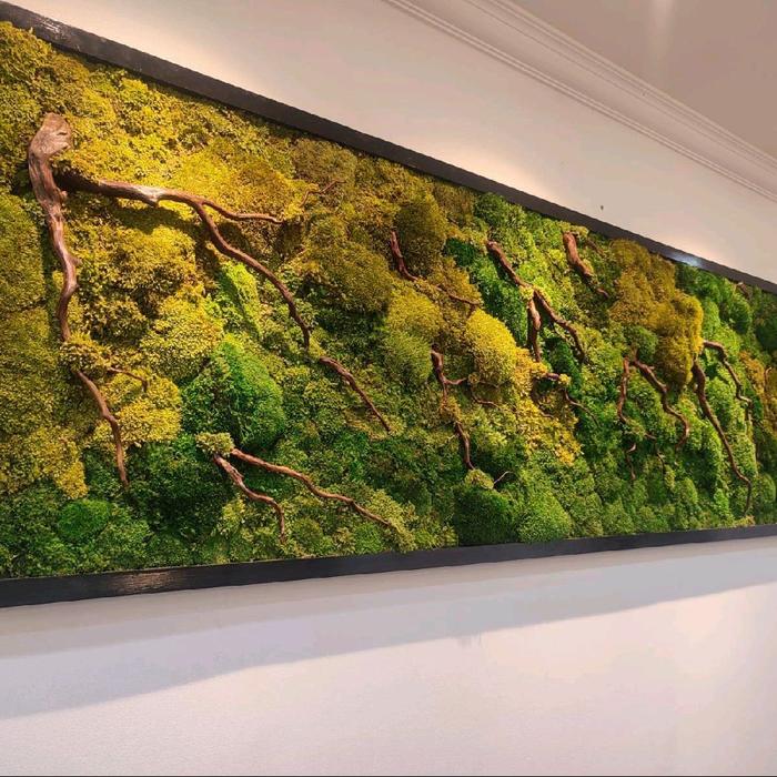 Contoh moss wall dengan logo kantor