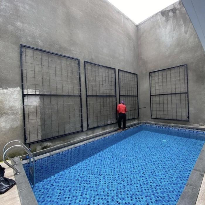 Cara memasang rangka vertical garden pada dinding