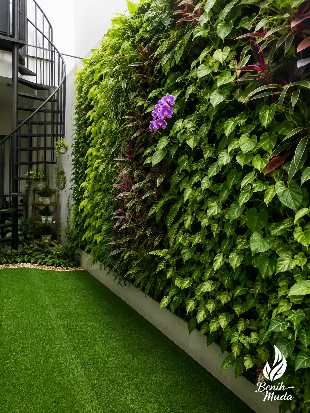 Vertical Garden Samping Rumah